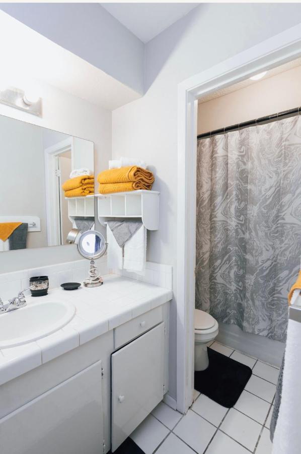 יוסטון Enticing 1Br Apartment In The Heart Of The Heights מראה חיצוני תמונה