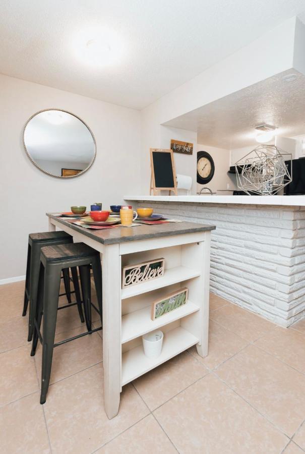 יוסטון Enticing 1Br Apartment In The Heart Of The Heights מראה חיצוני תמונה